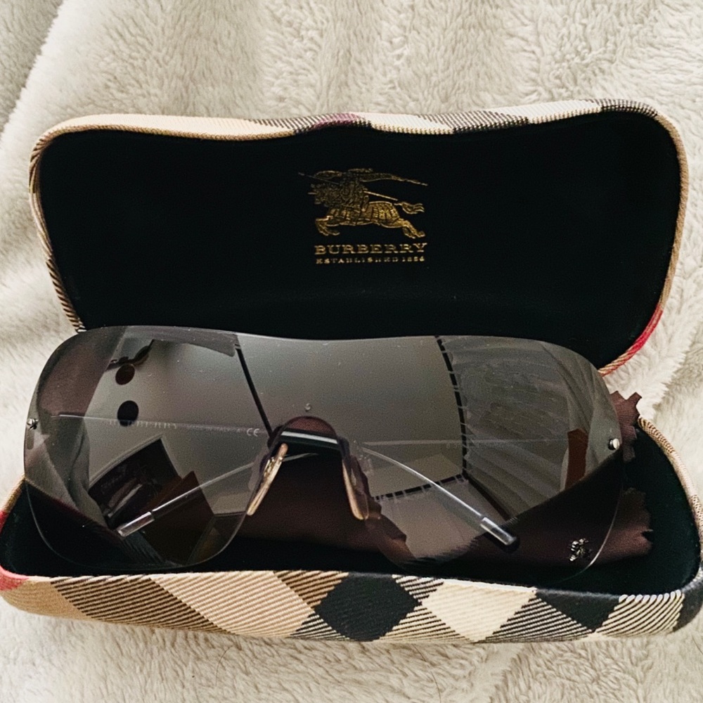 Burberry Sunglasses with Case